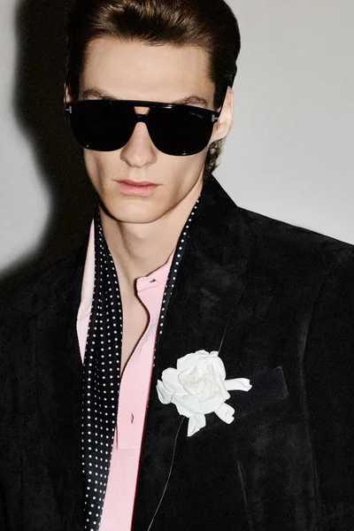 Look 30